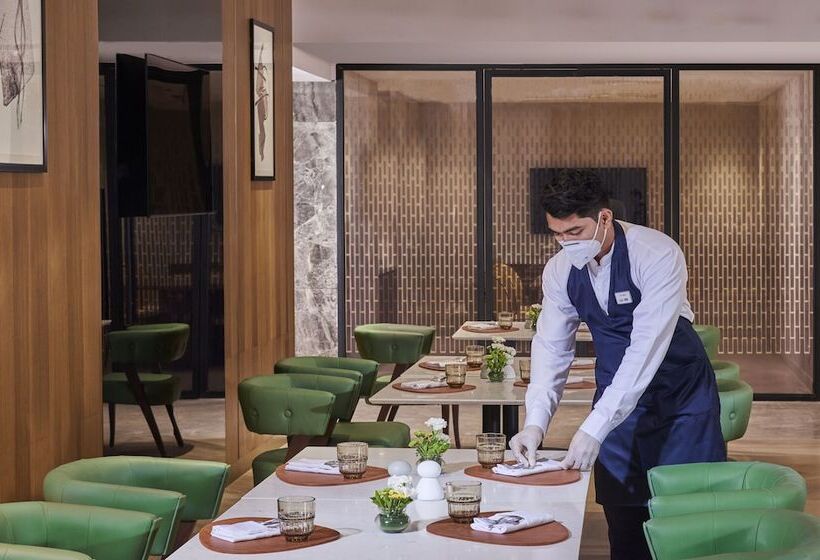 Novotel Mumbai International Airport