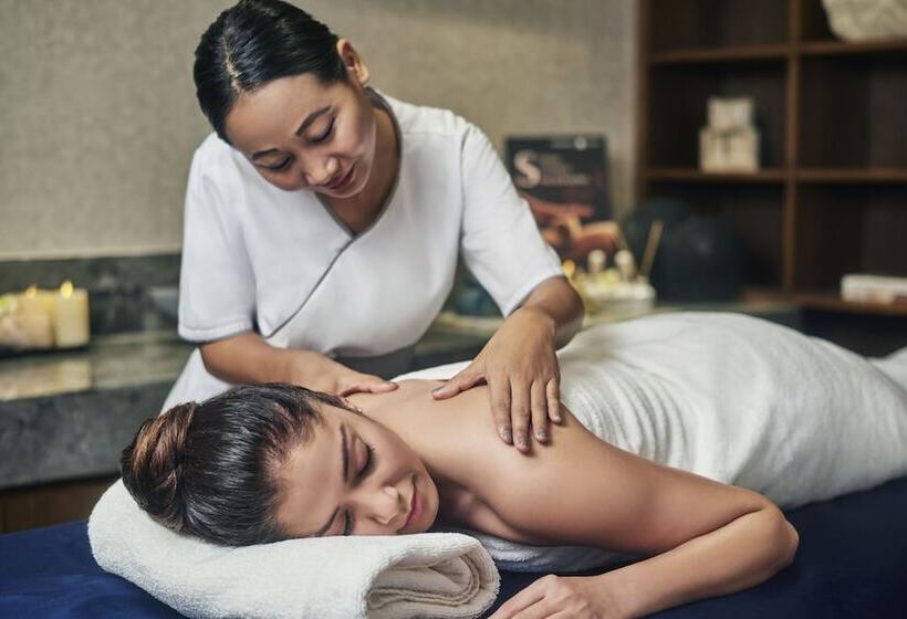 Novotel Mumbai International Airport