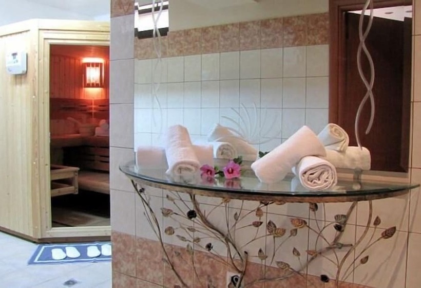 Palirria Hotel & Studios