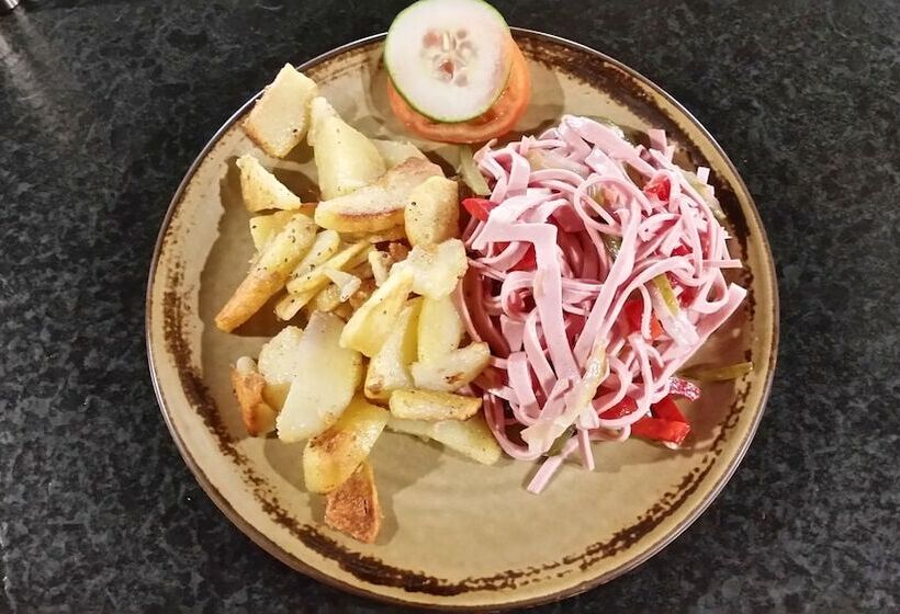 膳宿费 Adler Gaststube Hotel Biergarten