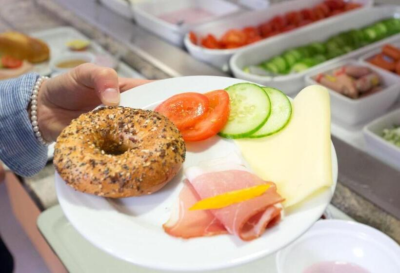 פנסיון Djh Jugendgästehaus Adolph Kolping