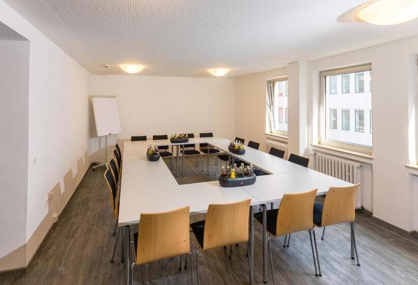 پانسیون Djh Jugendgästehaus Adolph Kolping