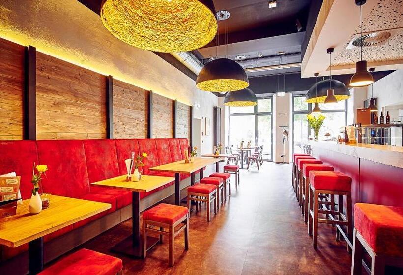 פנסיון Djh Jugendgästehaus Adolph Kolping