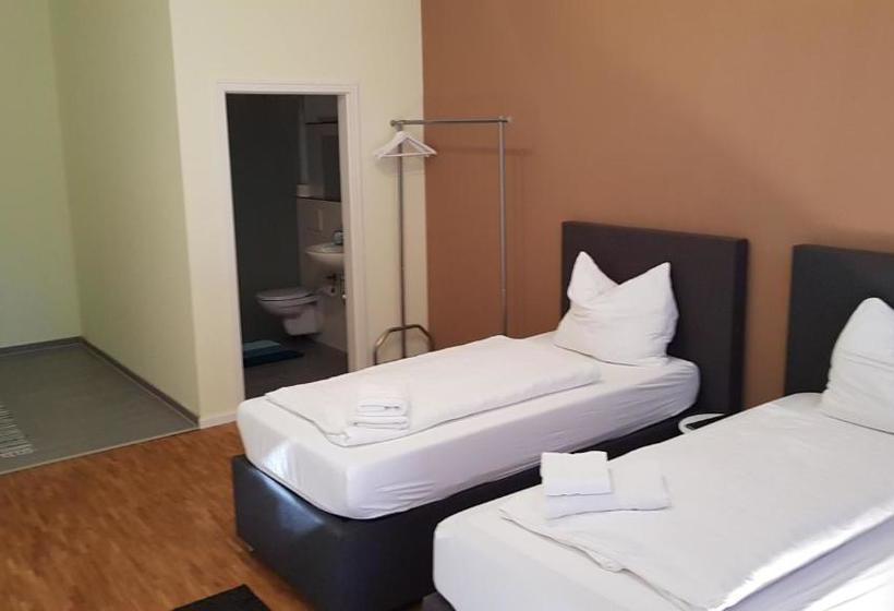 פנסיון Gästehaus Schmitt