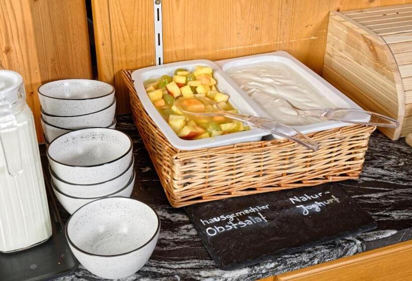 Пансион Zum Maximilian