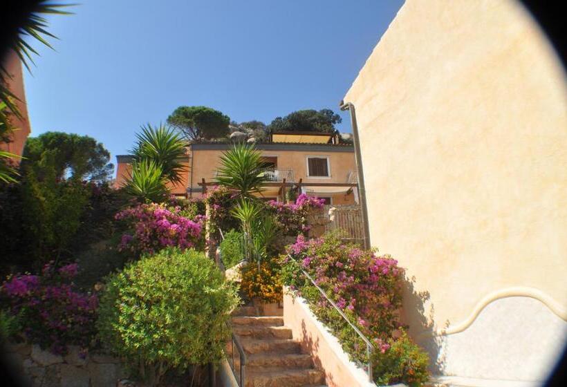 Residence Borgo Punta Villa