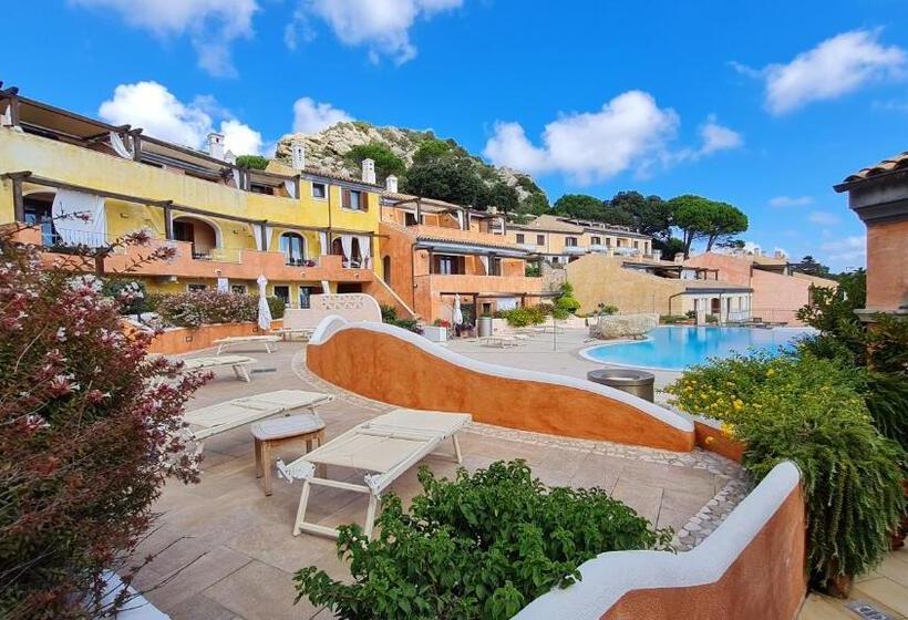 Residence Borgo Punta Villa