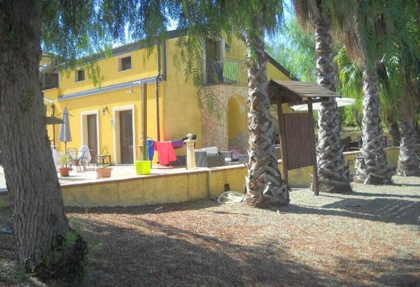 إقامة Oasi Del Fiumefreddo