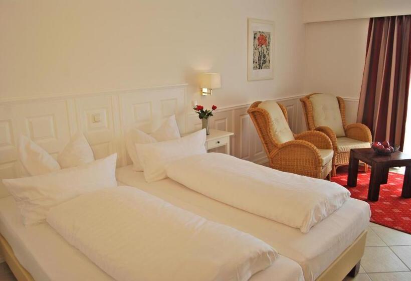 Wohlfühlhotel Hörn Van Diek Garni Mit Schwimmbad