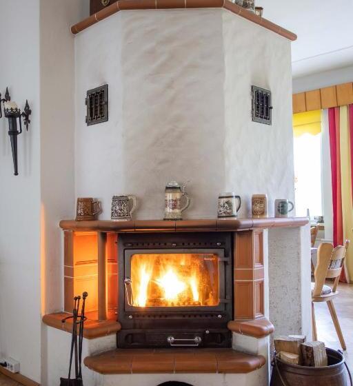 مبيت وإفطار Pension Am Waldesrand