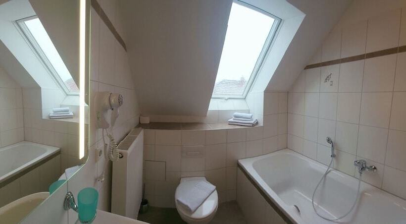 ベッドアンドブレックファースト Pension Marlis