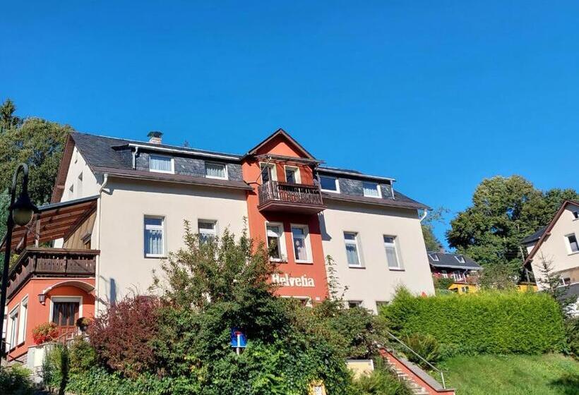 住宿加早餐  Villa Helvetia