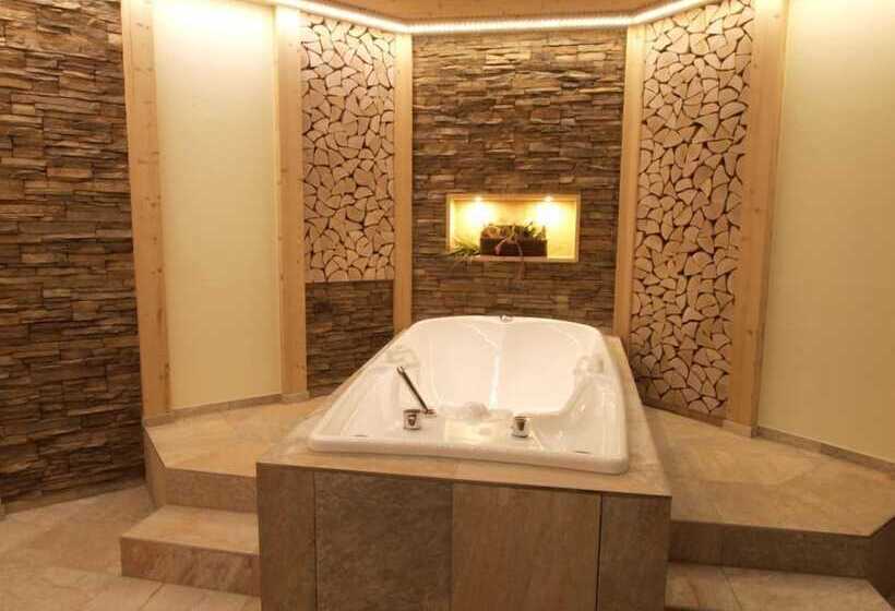 Das Waldhotel   Genuss & Wellness Am Notschreipass