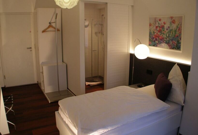 호텔 Haus Katharina Garni