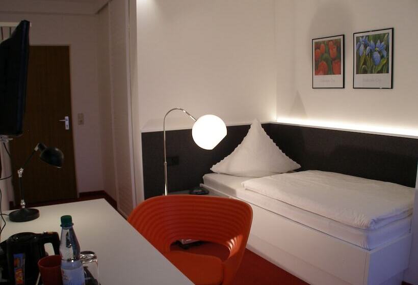 호텔 Haus Katharina Garni