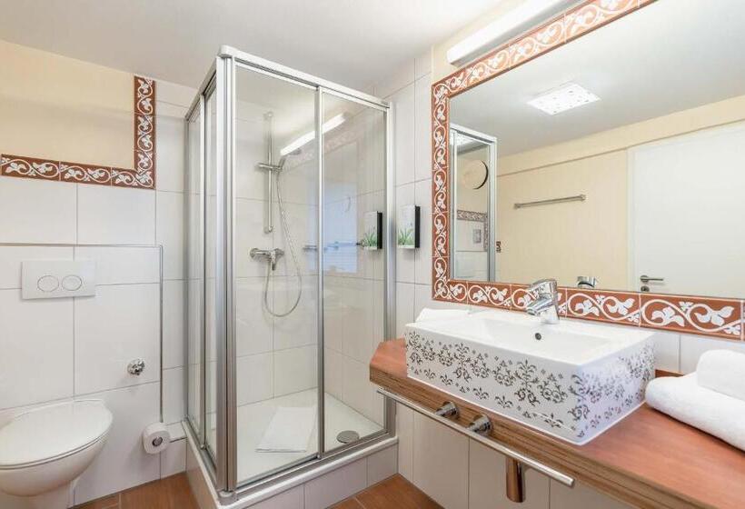 Отель Altes Weinhaus