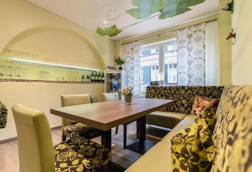 Отель Altes Weinhaus