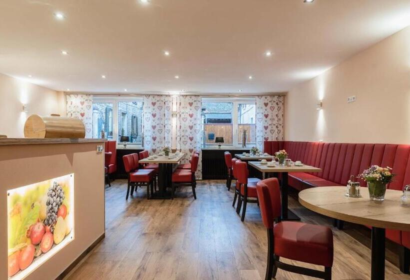 Отель Altes Weinhaus