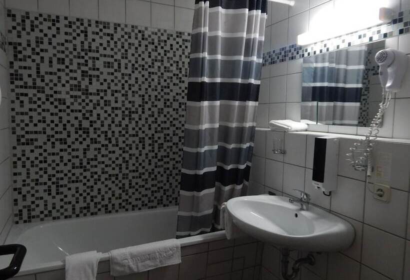 호텔 Bavaria Safari