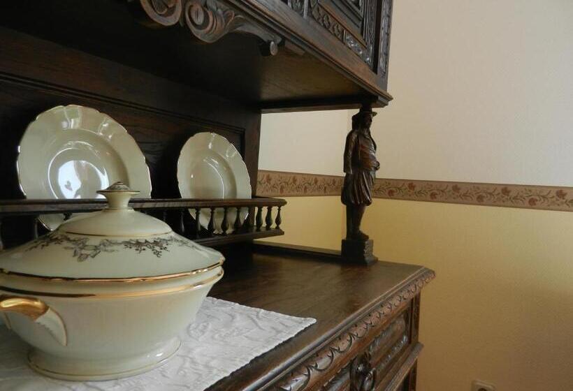 Отель Boutique Jungenwald