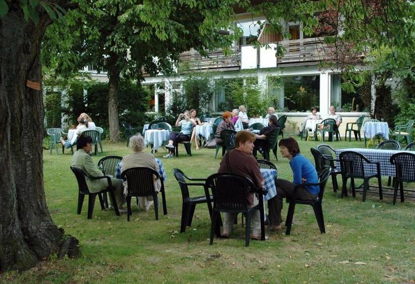 فندق Café Schauinsland