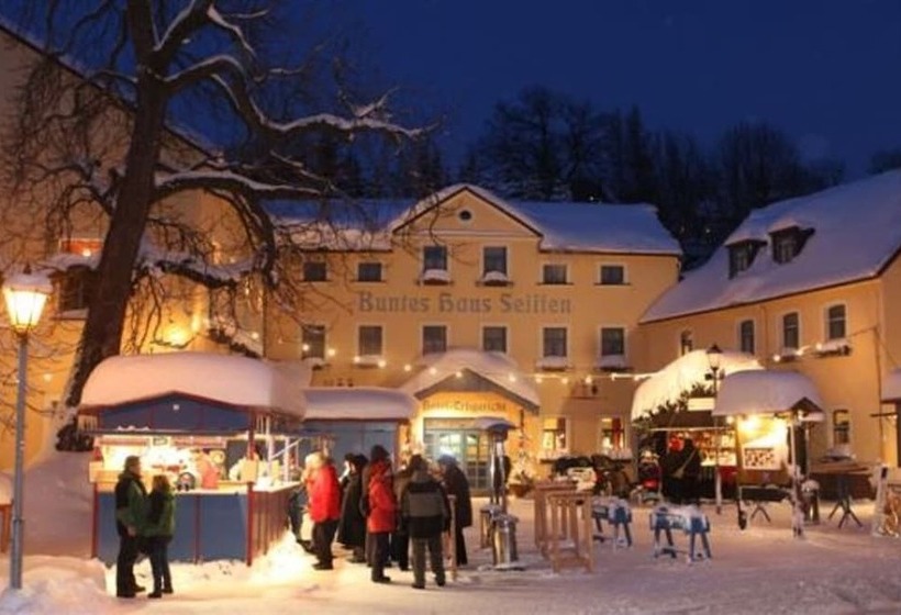 Отель Erbgericht Buntes Haus