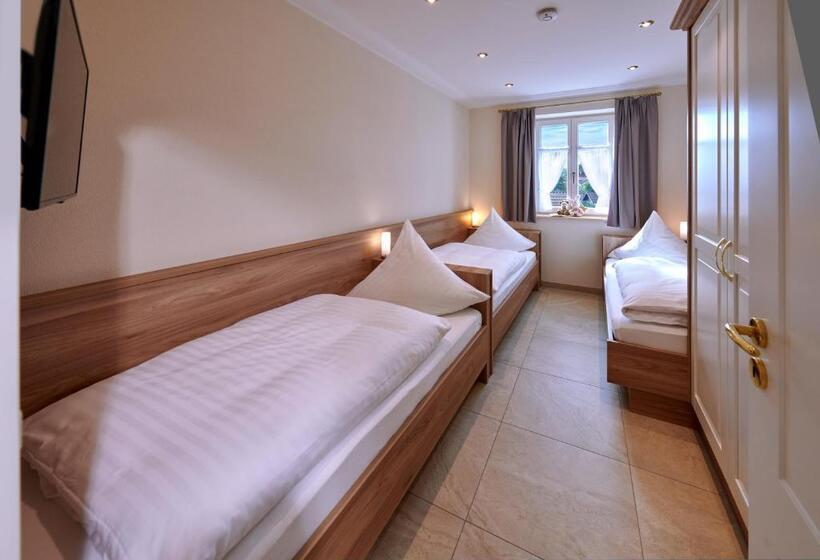 Отель Ferienwohnungen Im Bonnschloessl