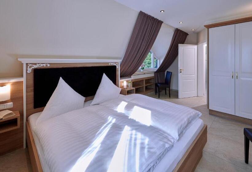 Отель Ferienwohnungen Im Bonnschloessl