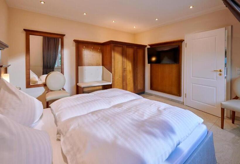 Отель Ferienwohnungen Im Bonnschloessl