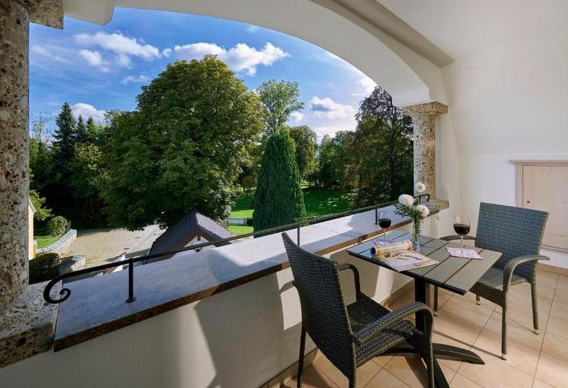 Отель Ferienwohnungen Im Bonnschloessl