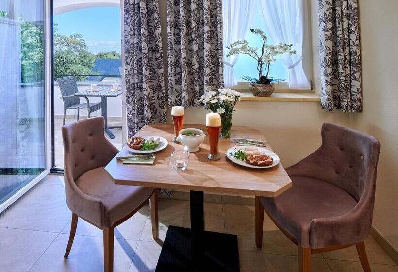 Отель Ferienwohnungen Im Bonnschloessl