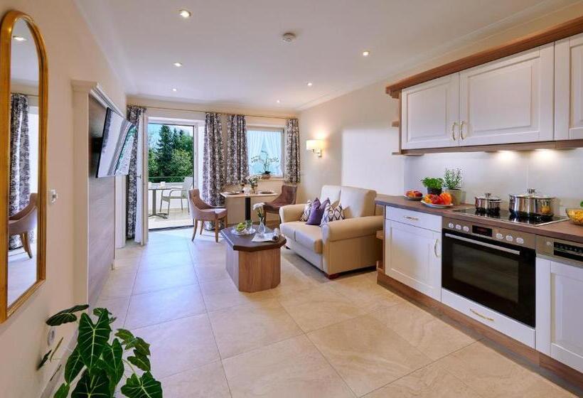 Отель Ferienwohnungen Im Bonnschloessl