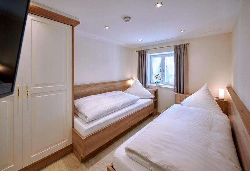 Отель Ferienwohnungen Im Bonnschloessl