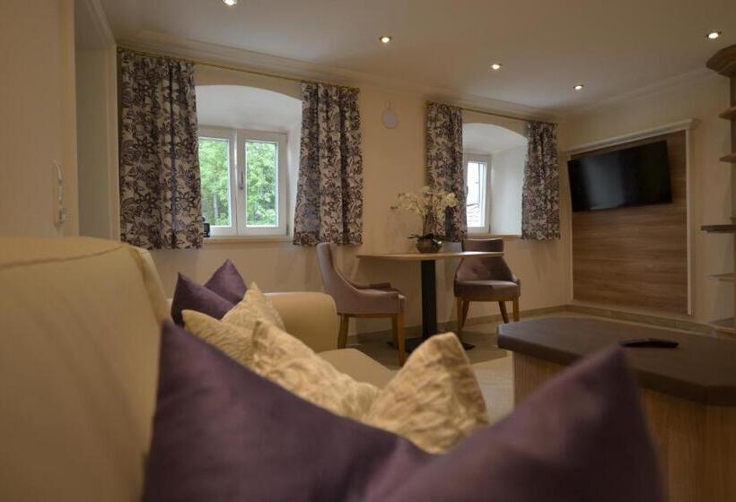 Отель Ferienwohnungen Im Bonnschloessl