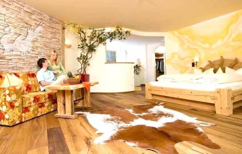 בית מלון כפרי Feuriger Tatzlwurm