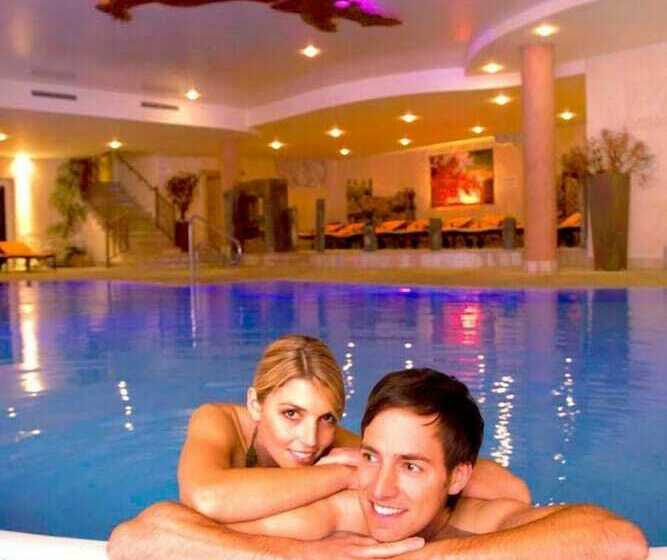 בית מלון כפרי Feuriger Tatzlwurm