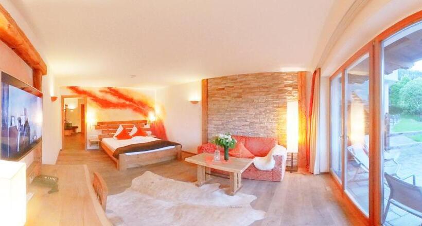 בית מלון כפרי Feuriger Tatzlwurm