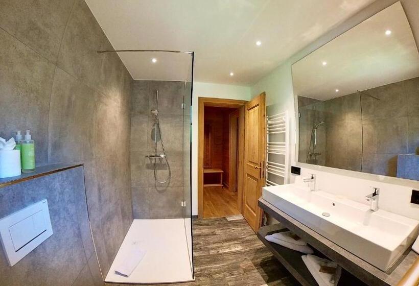 בית מלון כפרי Feuriger Tatzlwurm