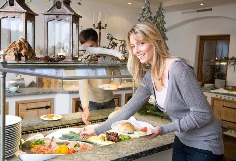 בית מלון כפרי Feuriger Tatzlwurm