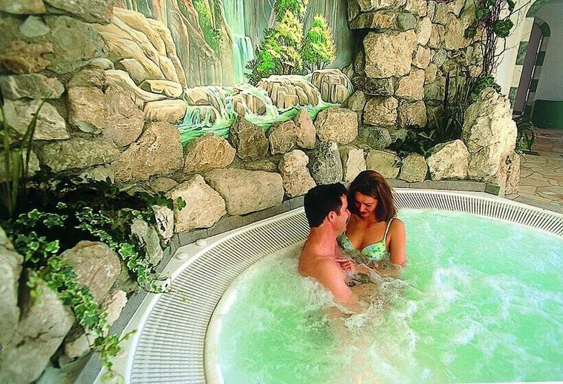 בית מלון כפרי Feuriger Tatzlwurm