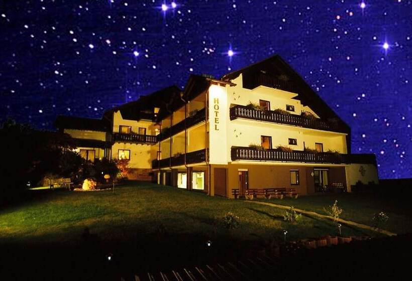 Garni Hotel & Ferienwohnungen Seeschlößchen