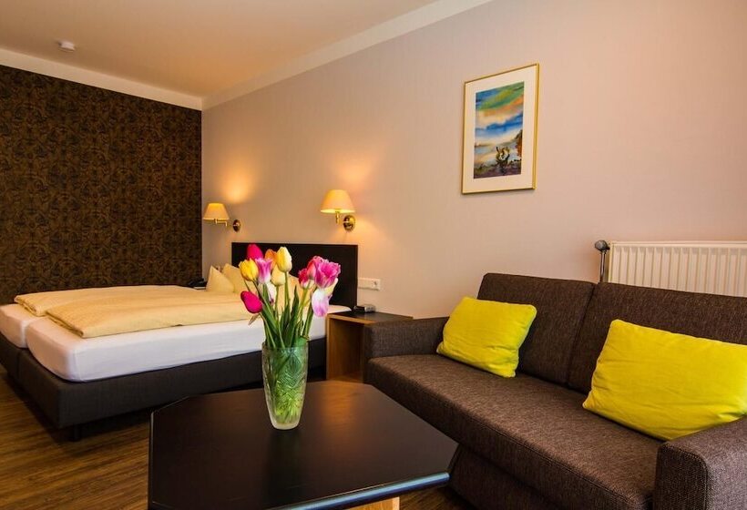 Garni Hotel & Ferienwohnungen Seeschlößchen