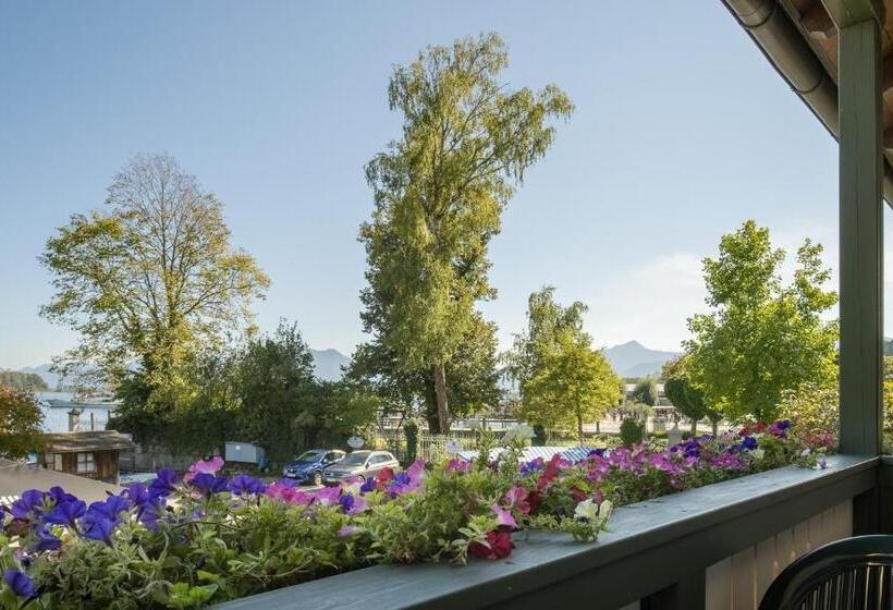 ホテル Garni Möwe Am See