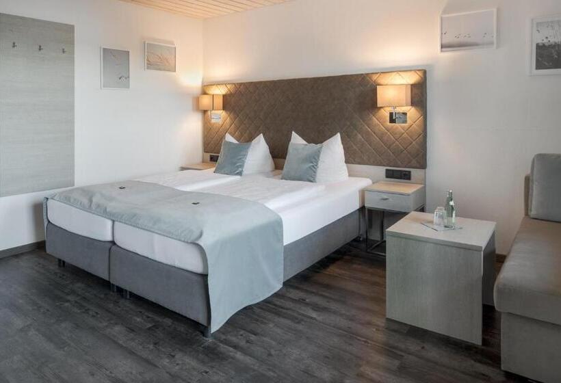 ホテル Garni Möwe Am See