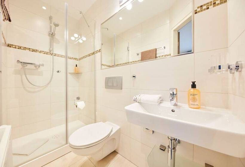 ホテル Garni Sonnenhof