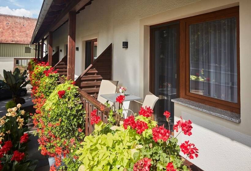 ホテル Garni Sonnenhof