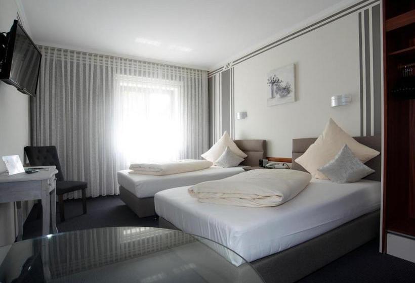 هتل Garni Zum Gockl