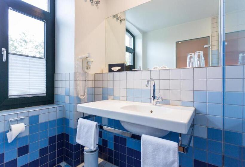 هتل Gasthaus Luthemuhle