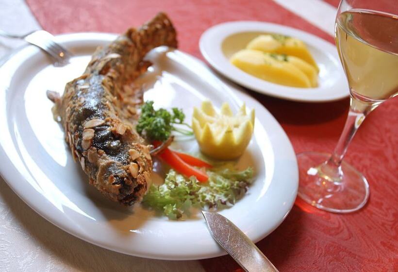 호텔 & Gasthof Zur Linde