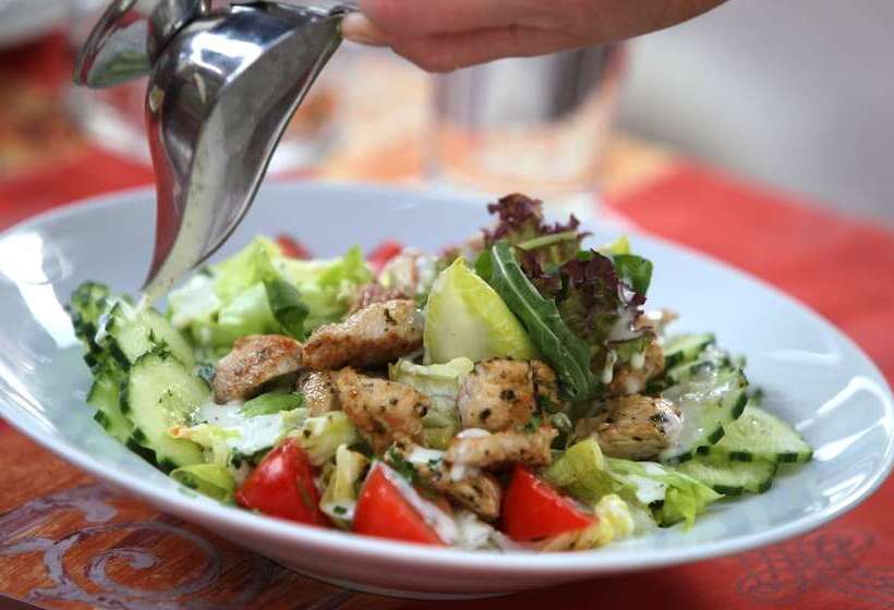 호텔 & Gasthof Zur Linde